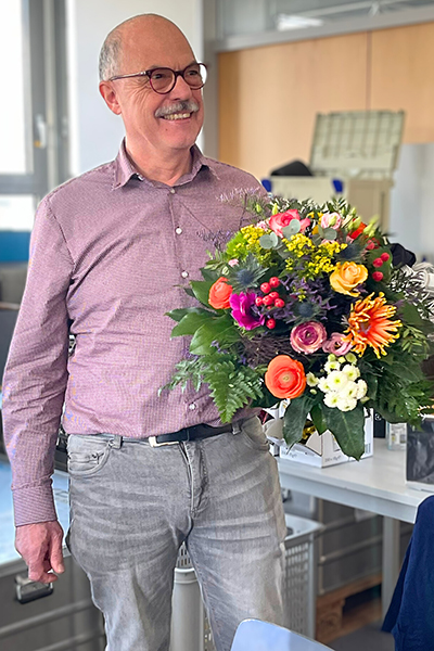 Blumen von der Geschäftsleitung zum Ausstand von Thomas Mattner Blumen von der Geschäftsleitung zum Ausstand von Thomas Mattner